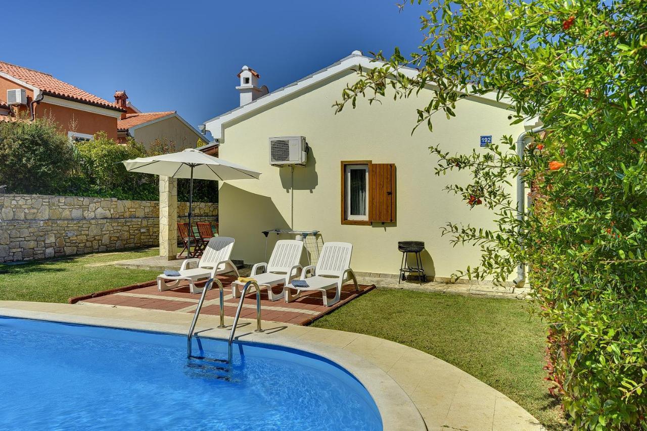 Villa Helena Banjole Exterior foto